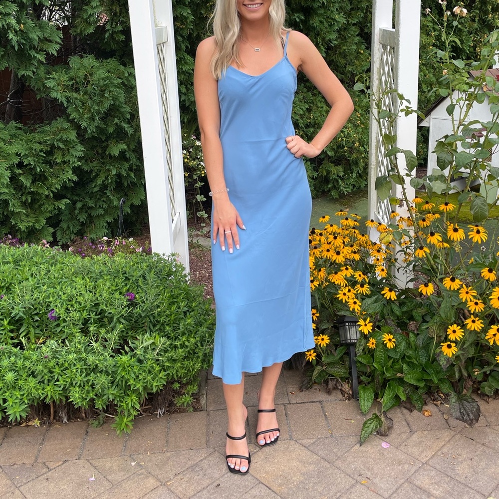 Loft Midi dress
